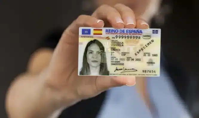 Canjear carnet de conducir extranjero en España